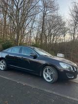 Volvo S60 2.4 D5 Summum 215 PS - Volvo S60 Summum mit Diesel-Antrieb