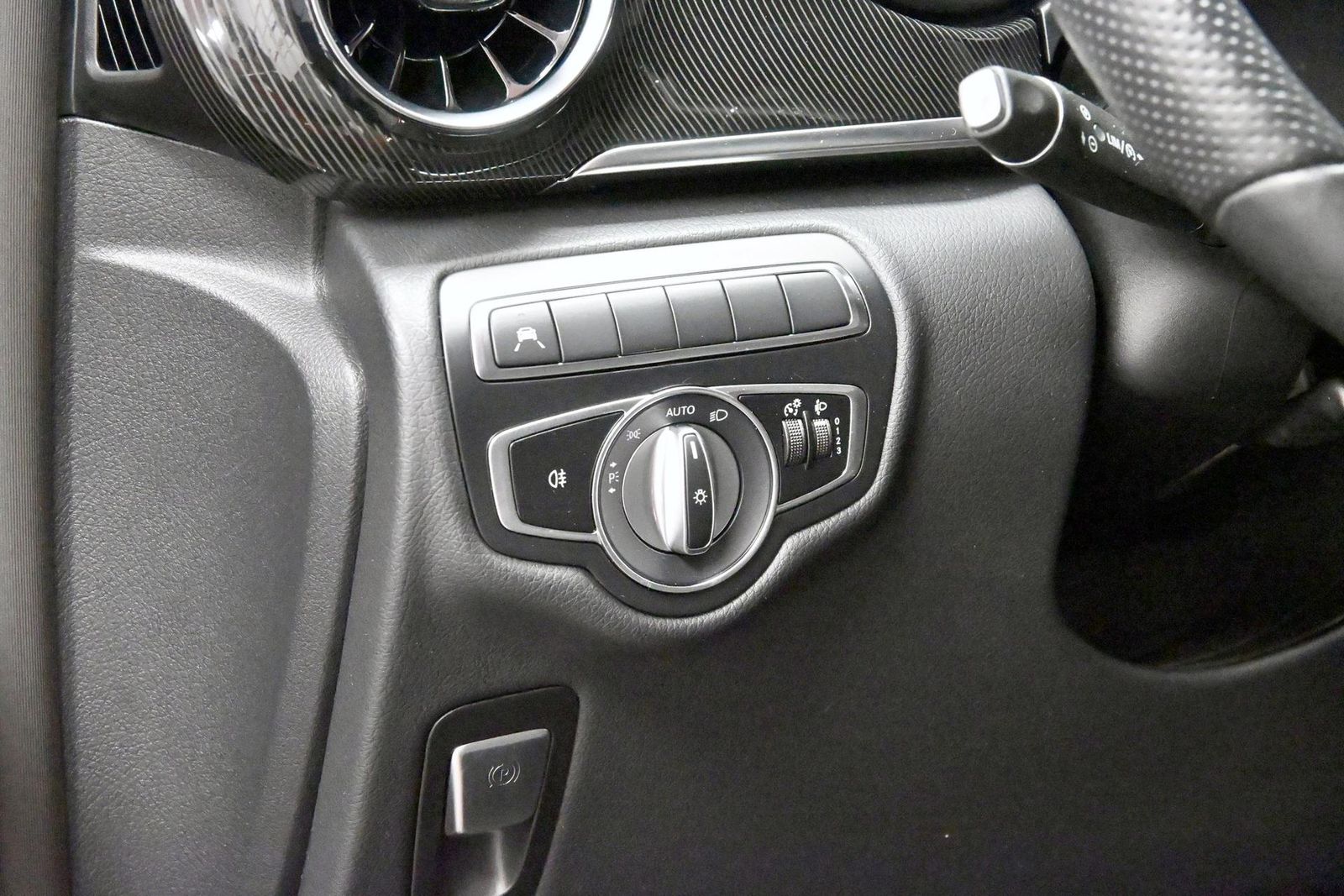 Mercedes-Benz V 220 d Rise lang foto 12