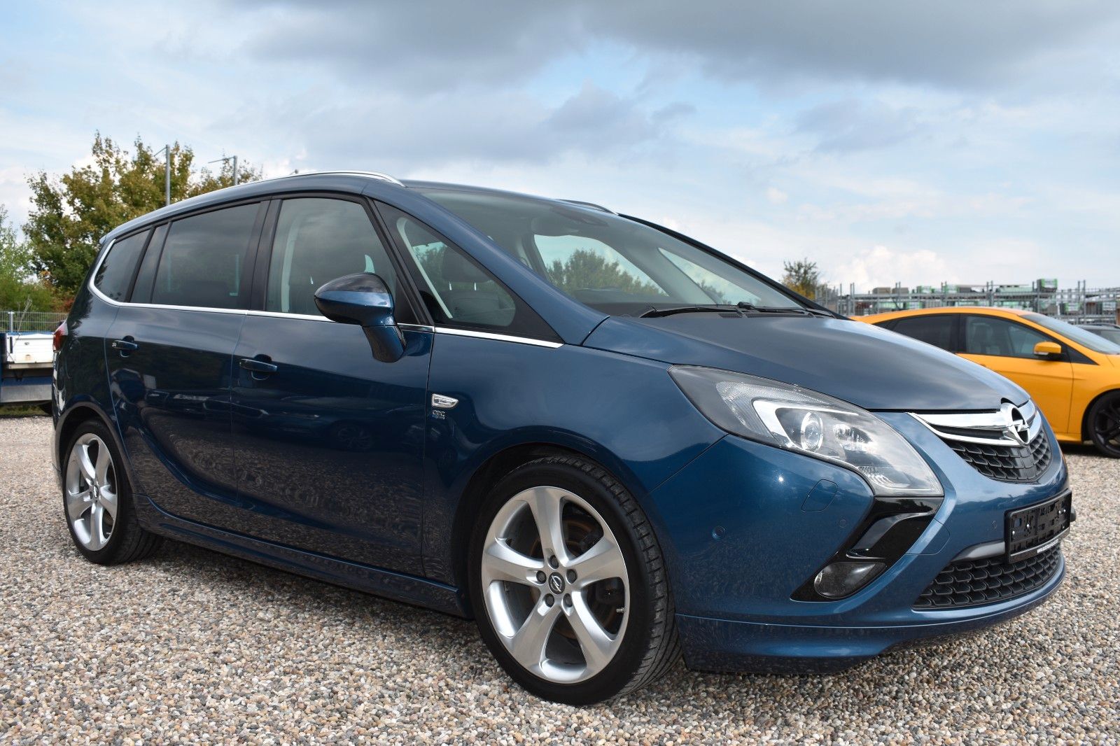 Fahrzeugabbildung Opel Zafira C Tourer OPC Business Innova Kamera 7 Sit