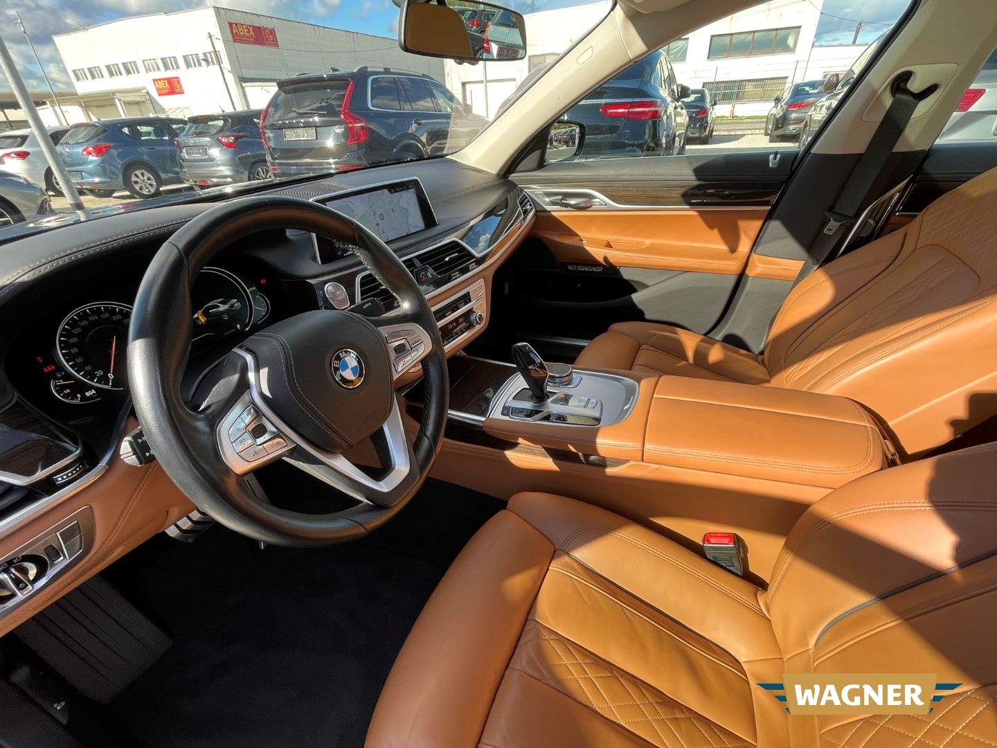 Fahrzeugabbildung BMW 750 i Lim Laserlicht Standheizung Massage