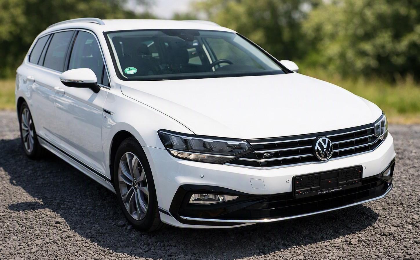 Volkswagen Passat 2.0TDI DSG Elegance ACC IQLight R-Line-Ex
