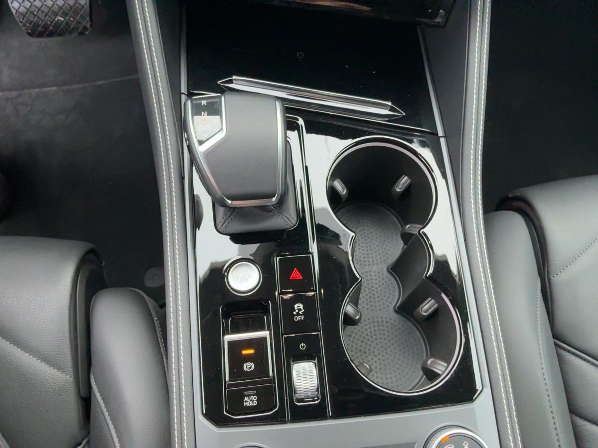 Volkswagen Touareg - Bild 18
