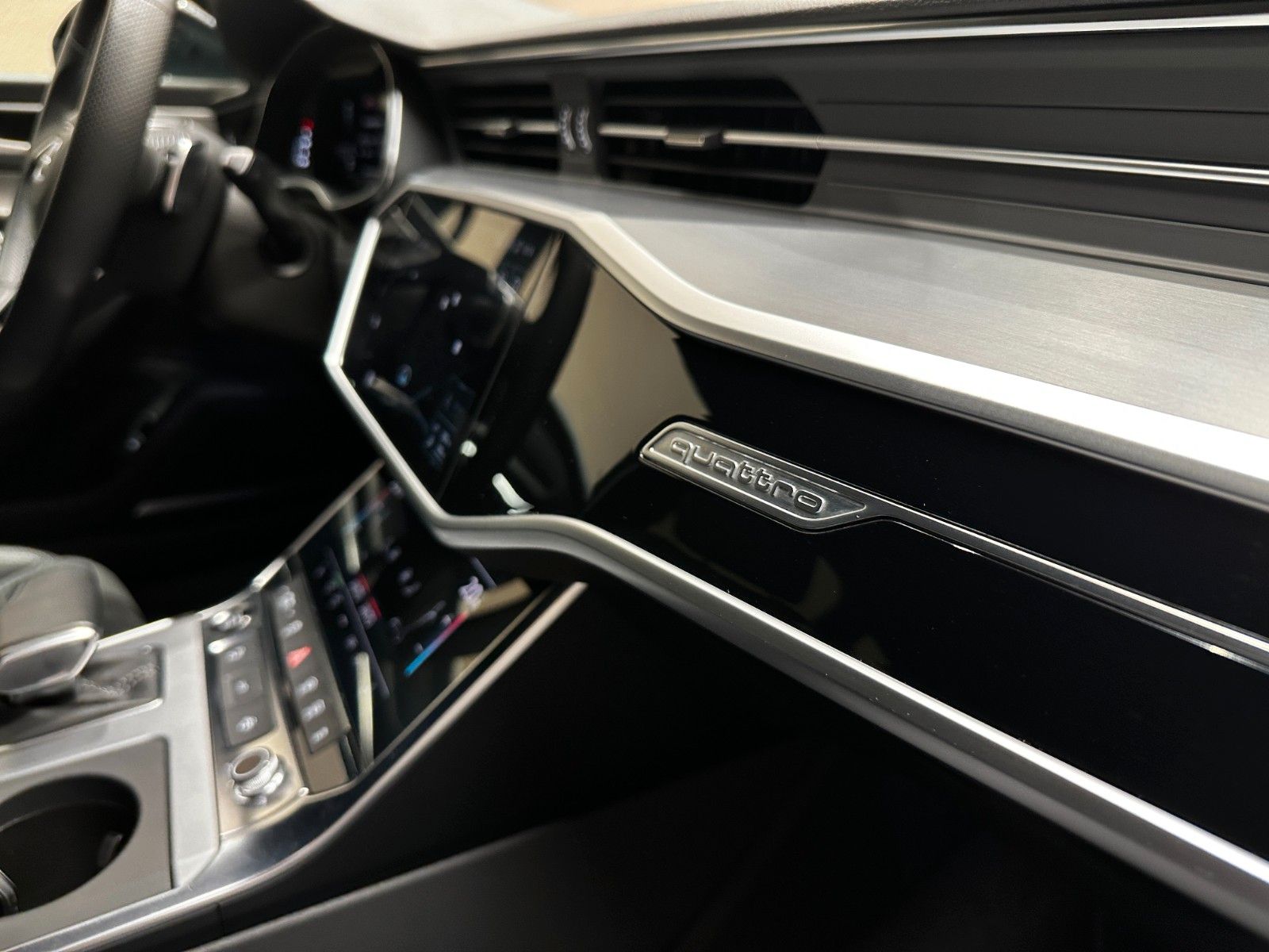 Audi A6 Avant 55 TFSI quattro S-Line 1.HD STHZ AHK foto 24
