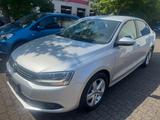 Volkswagen Jetta VI Comfortline BMT Klimaanlage - Volkswagen Jetta mit Diesel-Antrieb