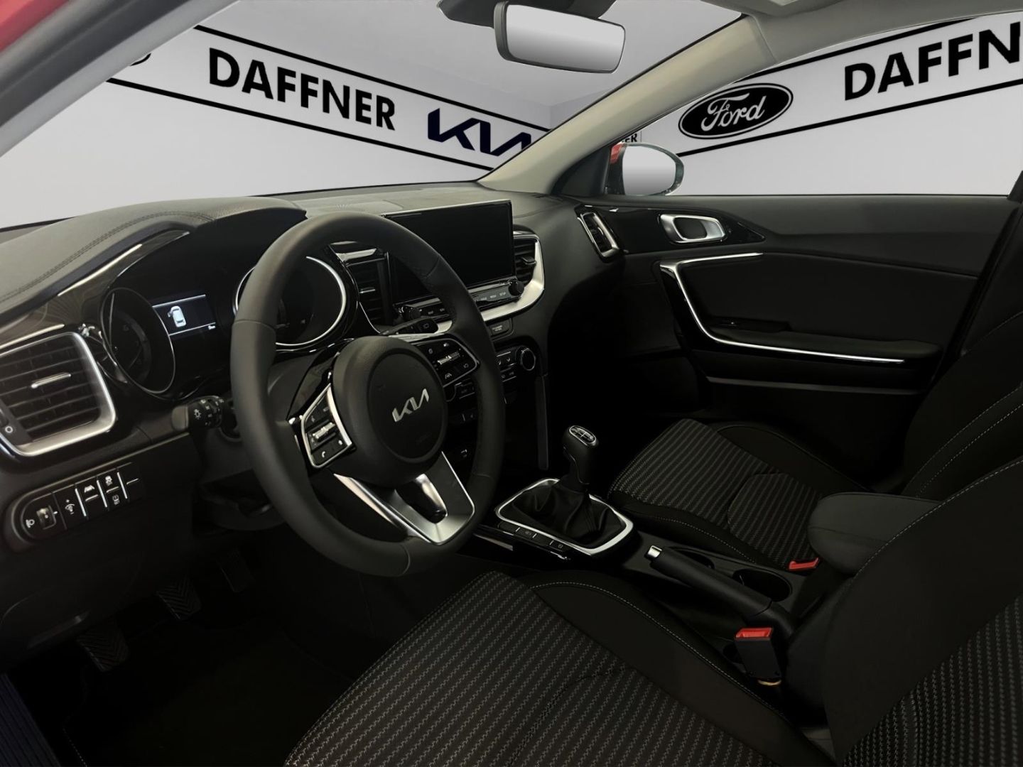 Fahrzeugabbildung Kia Ceed_sw Vision Kamera Tempomat Navigation DAB