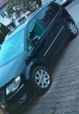 Volkswagen touran 2.0  7 sitze ,tauschen möglich - Volkswagen Touran mit Diesel-Antrieb: Kleinwagen