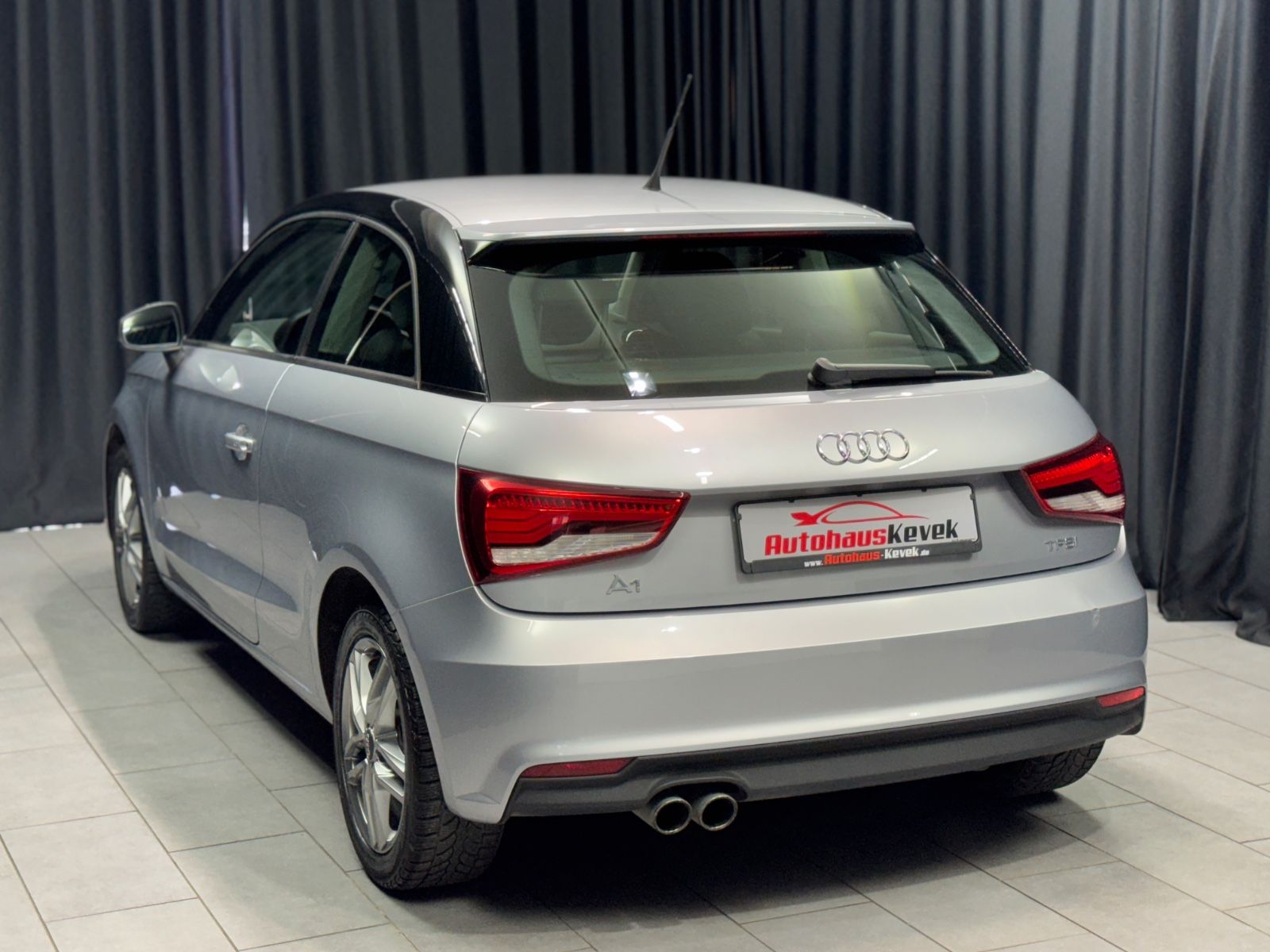 Fahrzeugabbildung Audi A1 1.4 TFSI Sport|BI-XENON|150 PS|SPORTSITZE|
