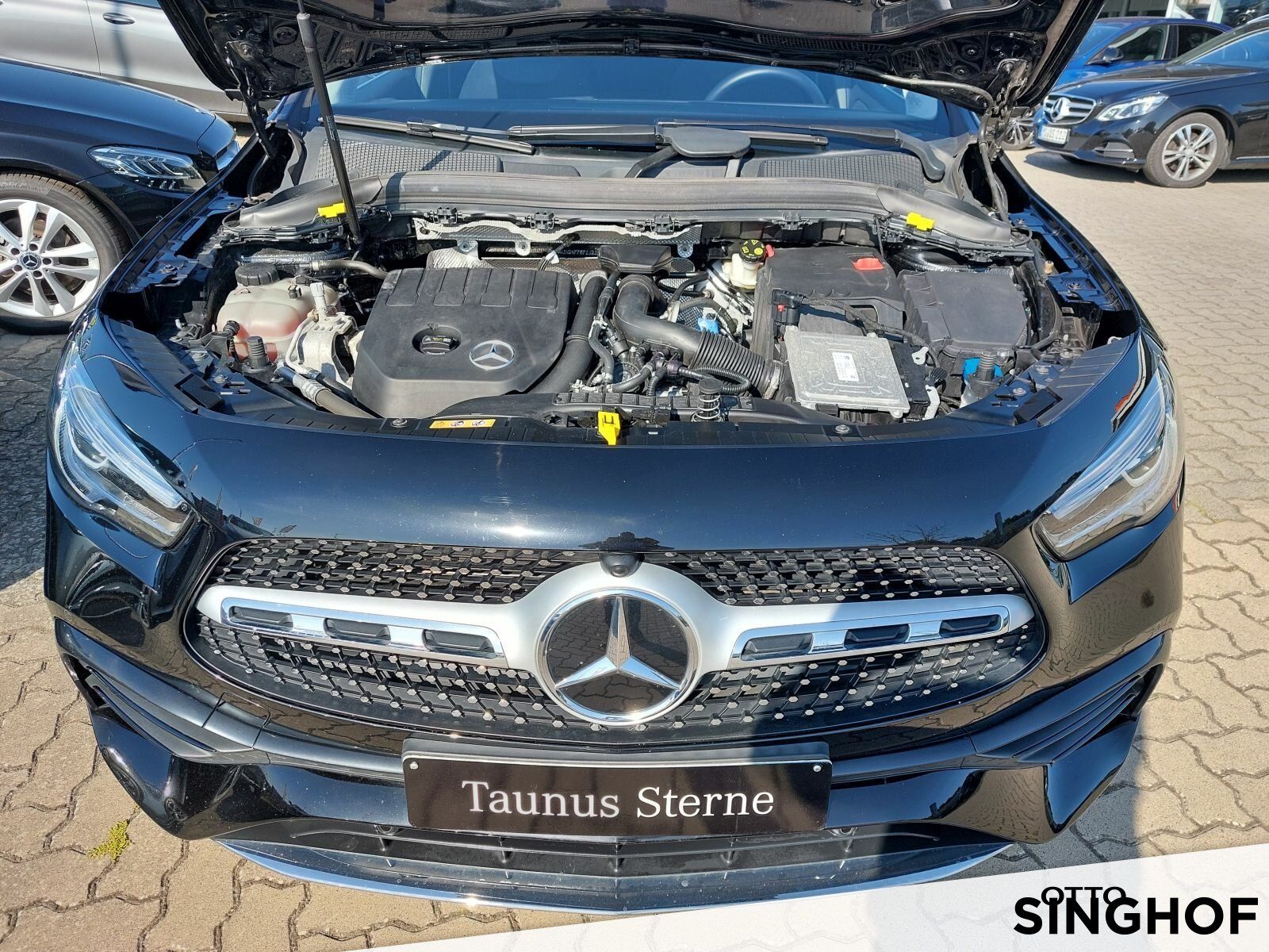 Fahrzeugabbildung Mercedes-Benz GLA 200 AMG +AHK+Rü Kam+LED+TOTW+elekt.Hecktüre