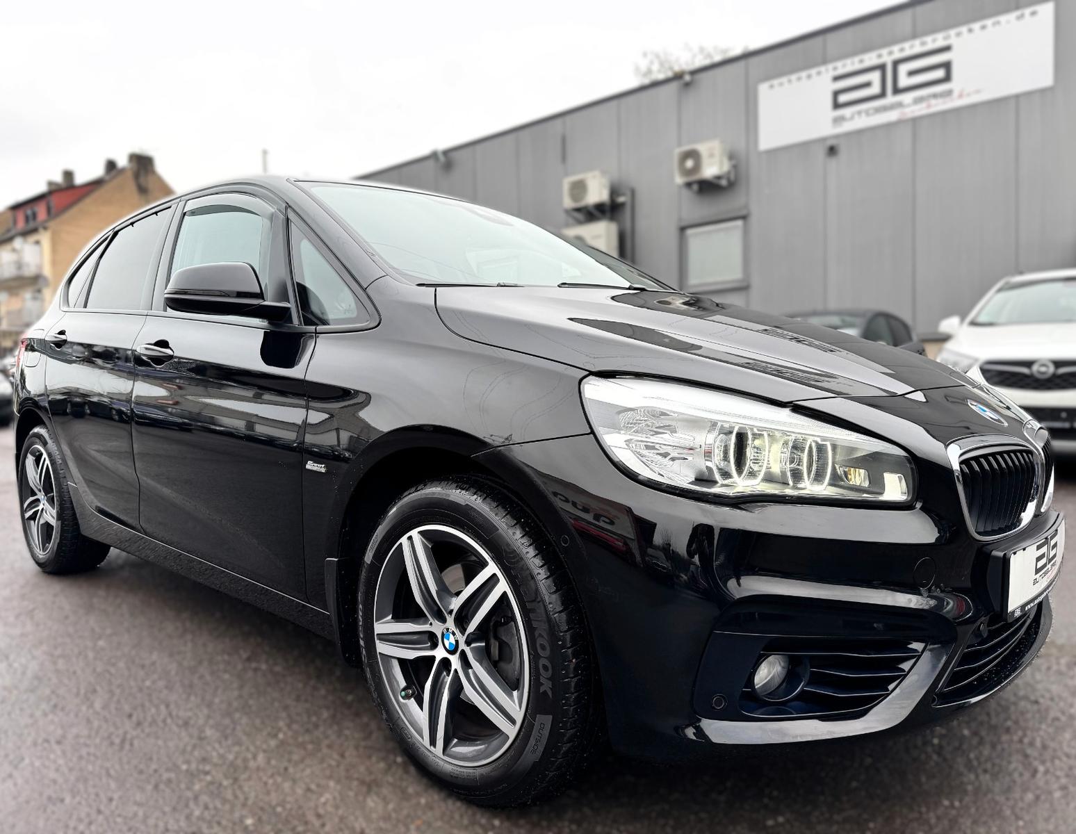 BMW 218i Active Tourer Sport Line *2.Hand/Navi/AHK*