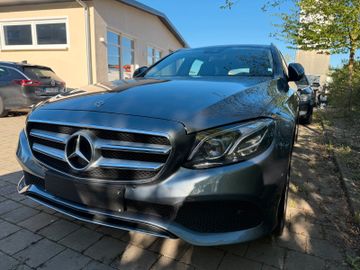 Mercedes E 220 - 5