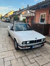 BMW 325i E30 Cabrio Oldtimer - BMW 325 in Augsburg
