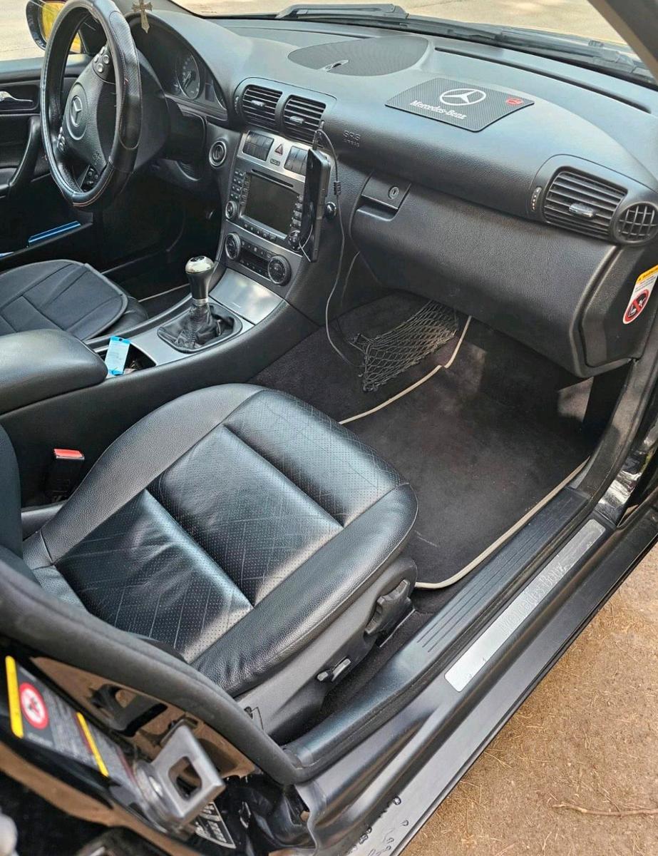 Mercedes-Benz 220 2005 — photo 5