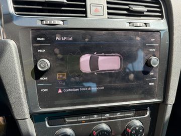 Volkswagen Golf - 10