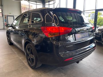 Kia Ceed Sportswagon FIFA World Cup Edition *AHK*LKH