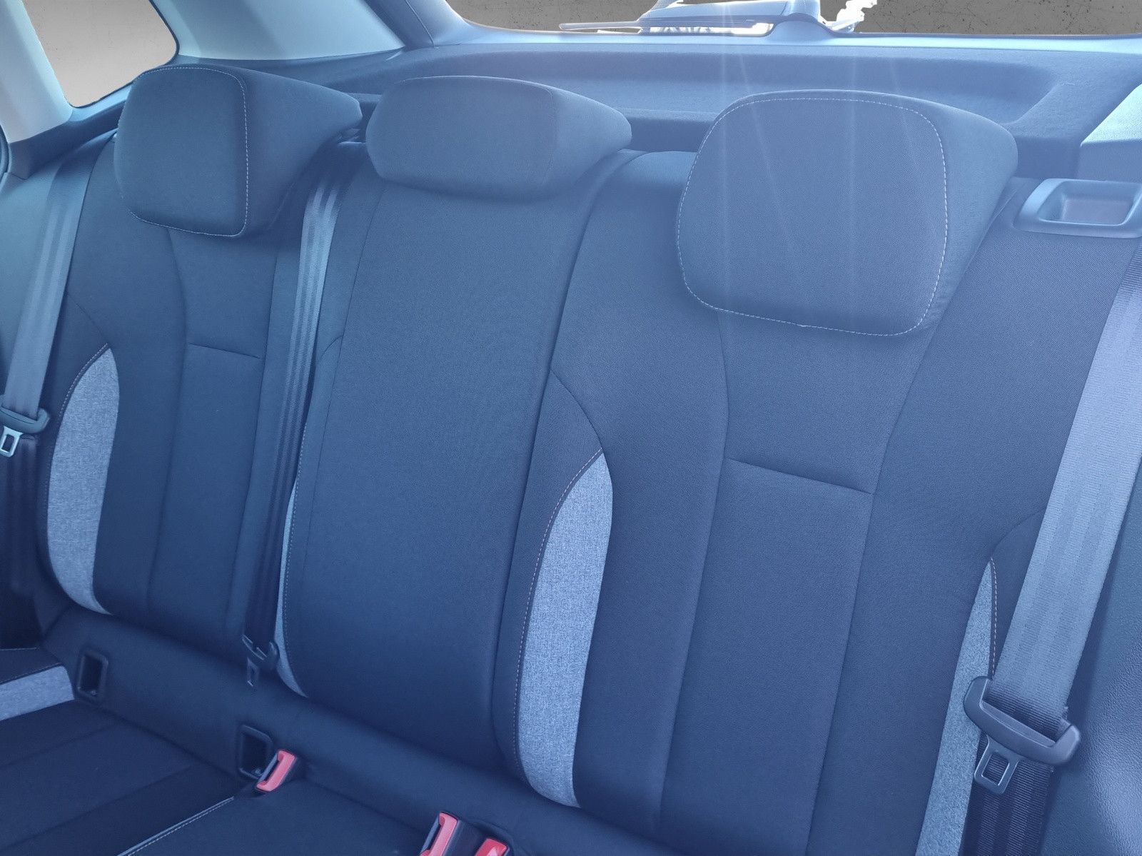 Fahrzeugabbildung SKODA Kamiq Tour 1,5 TSI DSG AHK 18" Fahrassi Info.