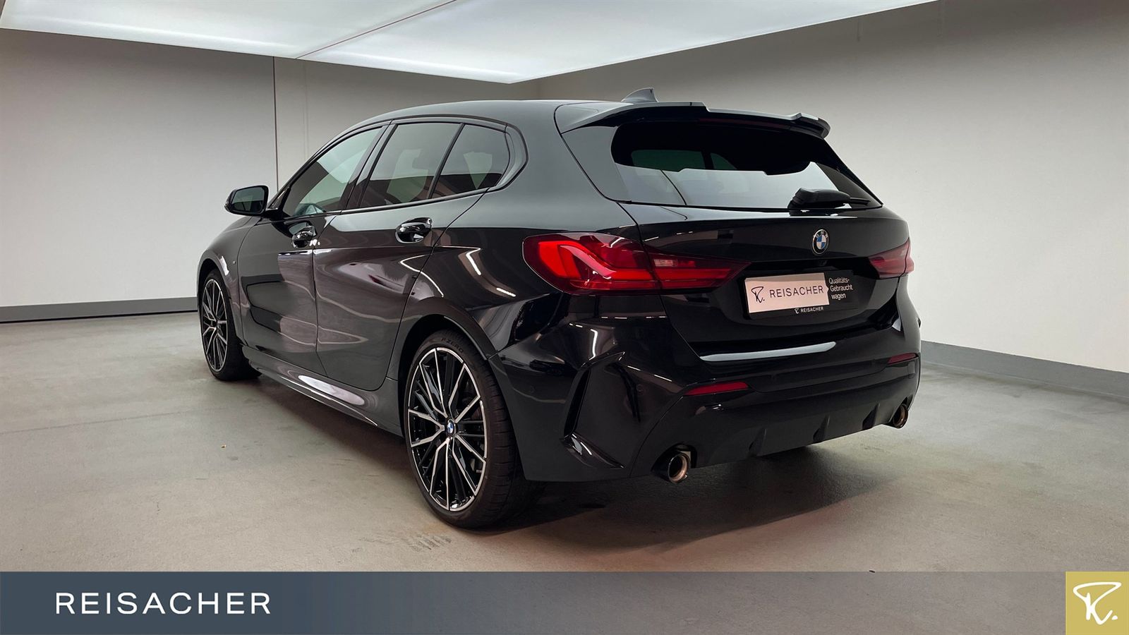 BMW 120i A M-Sport,LCProf,Pano,Leder,LRH,DA,PA,19" imagem 2