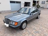 Mercedes-Benz E 300 Lim.Schebedach,Automatik,1A - Mercedes-Benz Diesel Gebrauchtwagen aus dem Jahr 1991