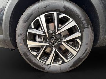 Citroën C4 Max 130 EAT8 Kam.+KeyLess+LED+Navi+SHZ