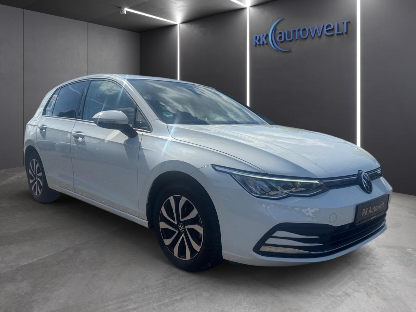 Volkswagen Golf VIII Active 2.0 TDI DSG AHK ACC Navi Sitzhe, миниатюра 2