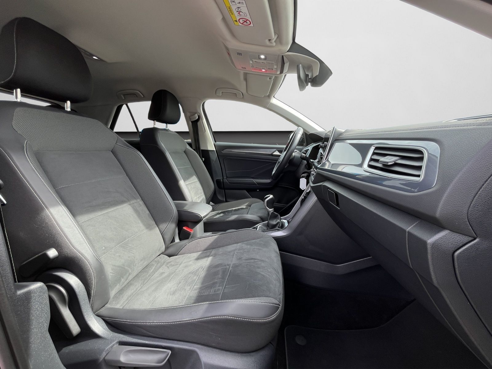 Volkswagen T-Roc - Bild 5
