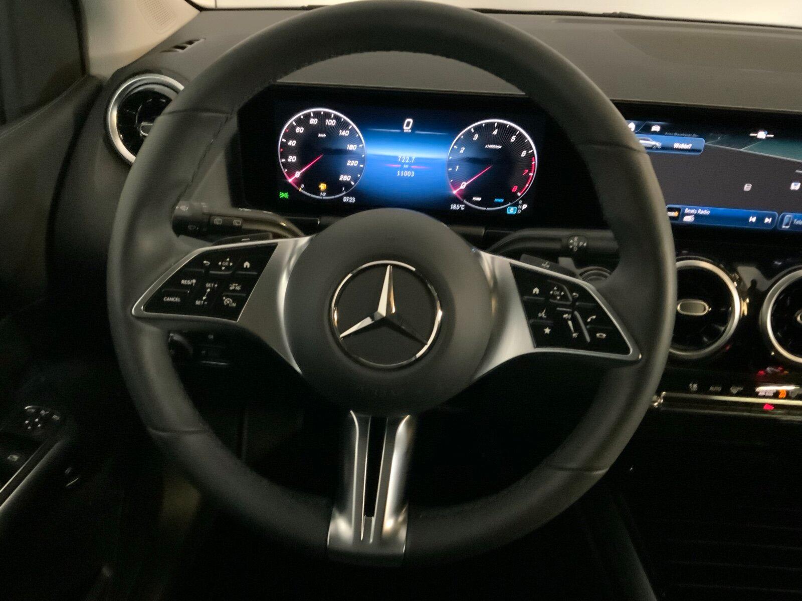 Mercedes-Benz B 180 Progressive AHK Winter-Paket Apple CarPlay