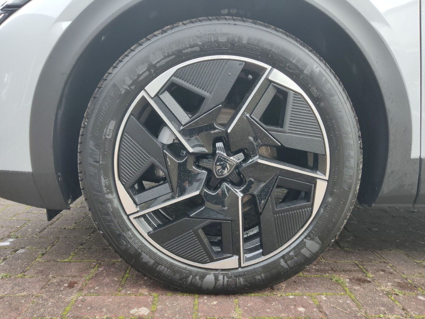 Peugeot 408 - Bild 16