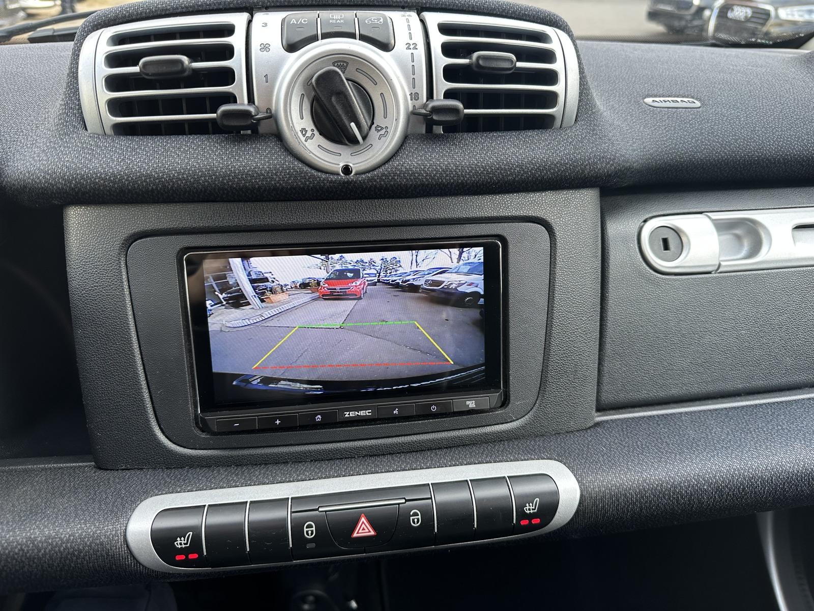 Smart fortwo coupe KLIMA*SERVO*SITZHZG.*Rückfahrkamera
