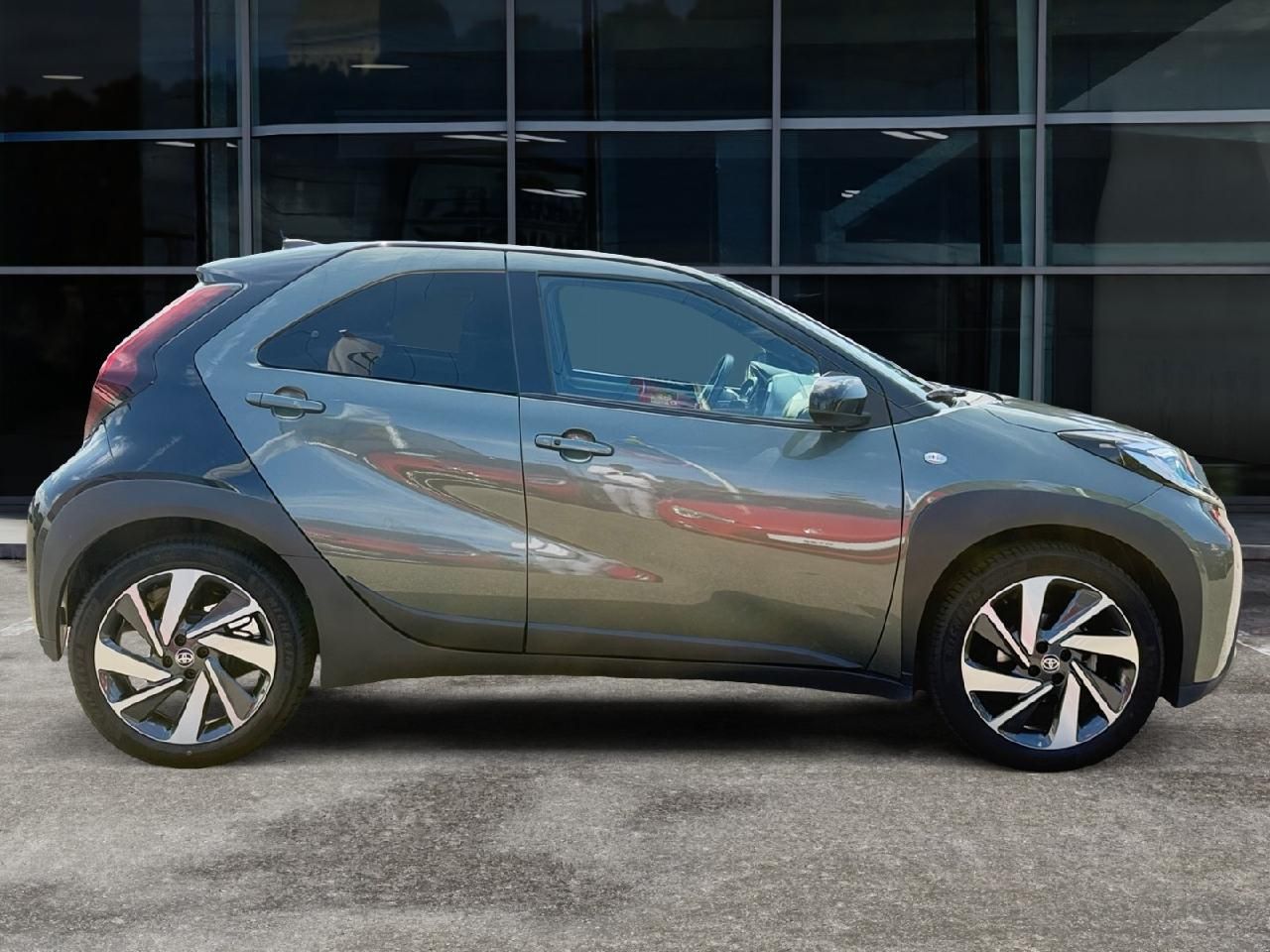 Fahrzeugabbildung Toyota Aygo X Explore