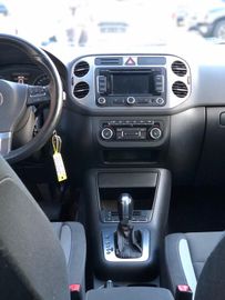 Volkswagen Golf - 8