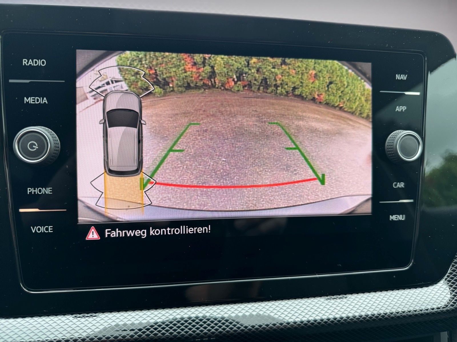 Fahrzeugabbildung Volkswagen T-Cross Life 1.0 TSI
