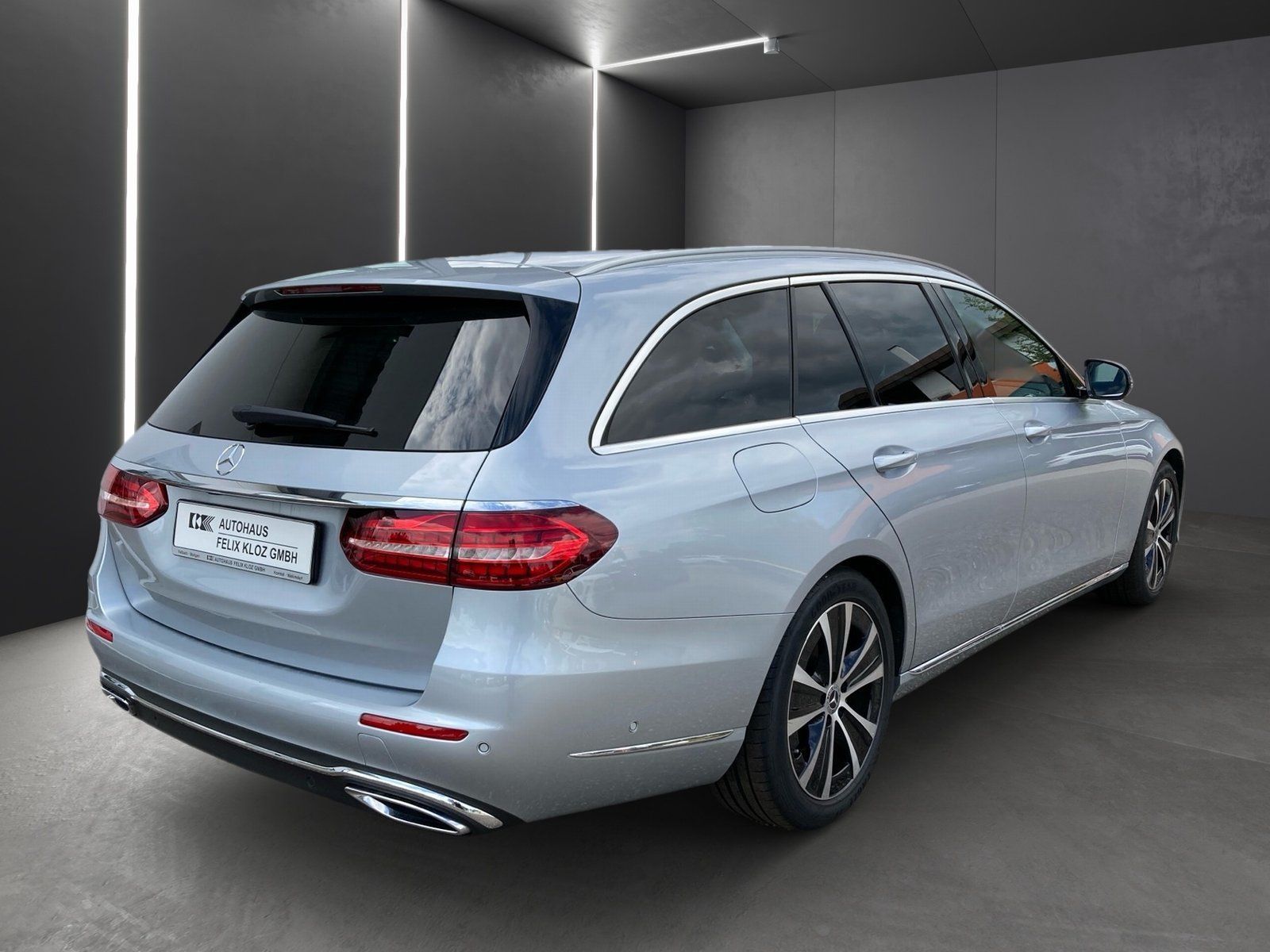 Fahrzeugabbildung Mercedes-Benz E 200 T Exclusive*Standheizung*360*MultiBeam*HUD