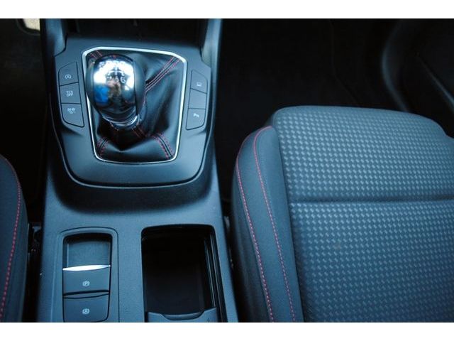 Fahrzeugabbildung Ford Focus 1,5 ST-Line+HEAD-UP-DISPLAY+LED+KAMERA+DAB