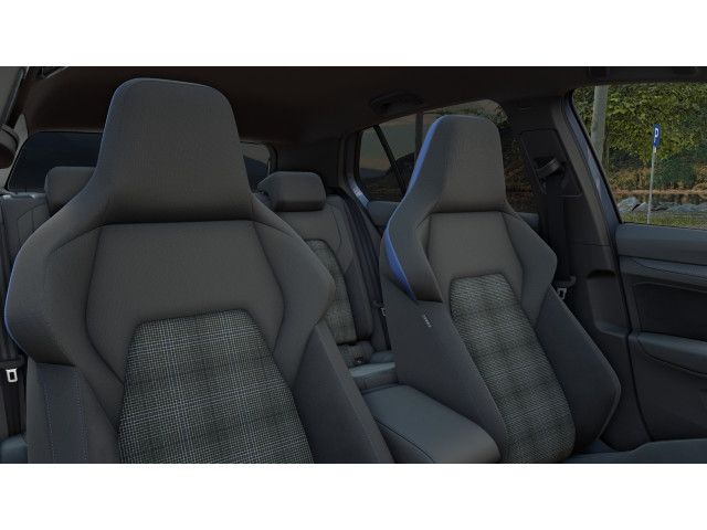 Volkswagen Golf 8 VIII 1.5 eTSI Hybrid DSG GTE HeadUp Matri foto 4