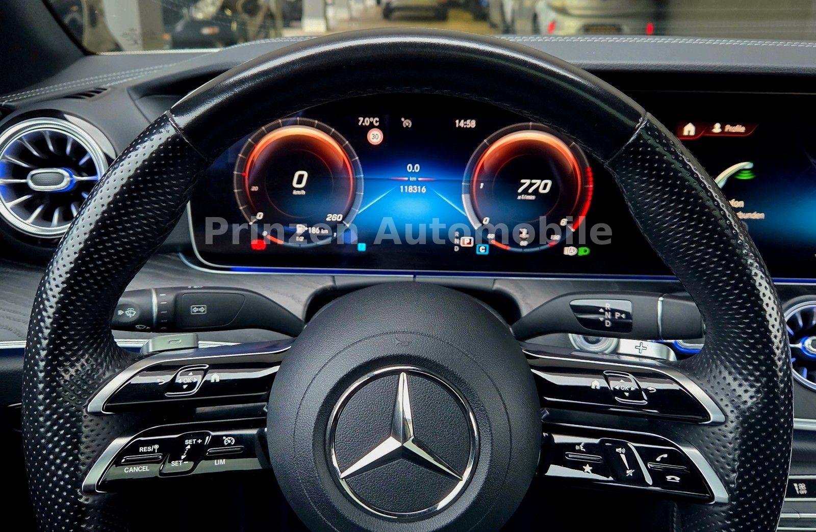 Mercedes-Benz E 220 d Coupe 4Matic AMG *NIGHT*PANO*AMBIENTE*