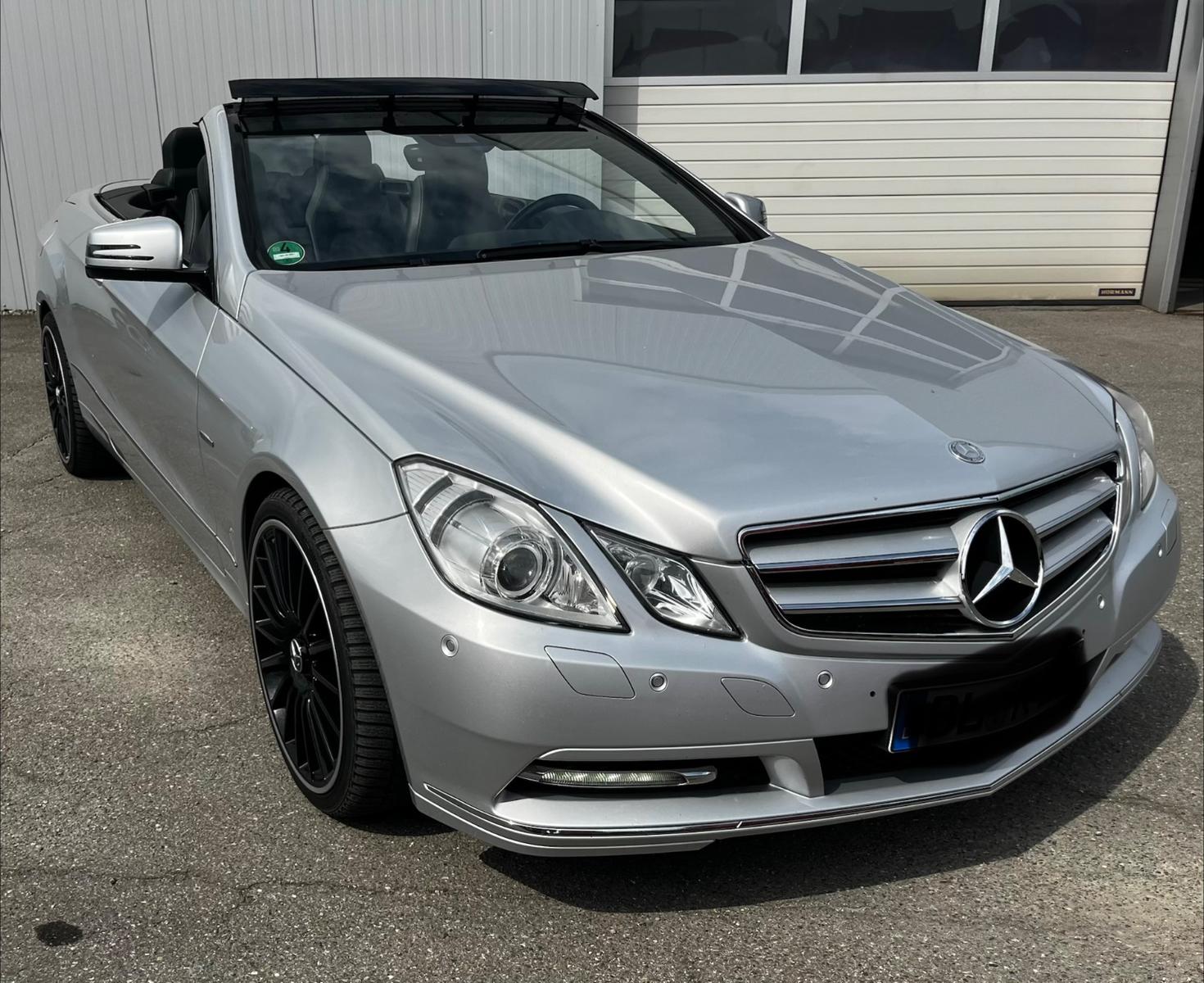 Mercedes-Benz E 220 Cabriolet E 220 CDI BlueEFF. AVANTGARD...