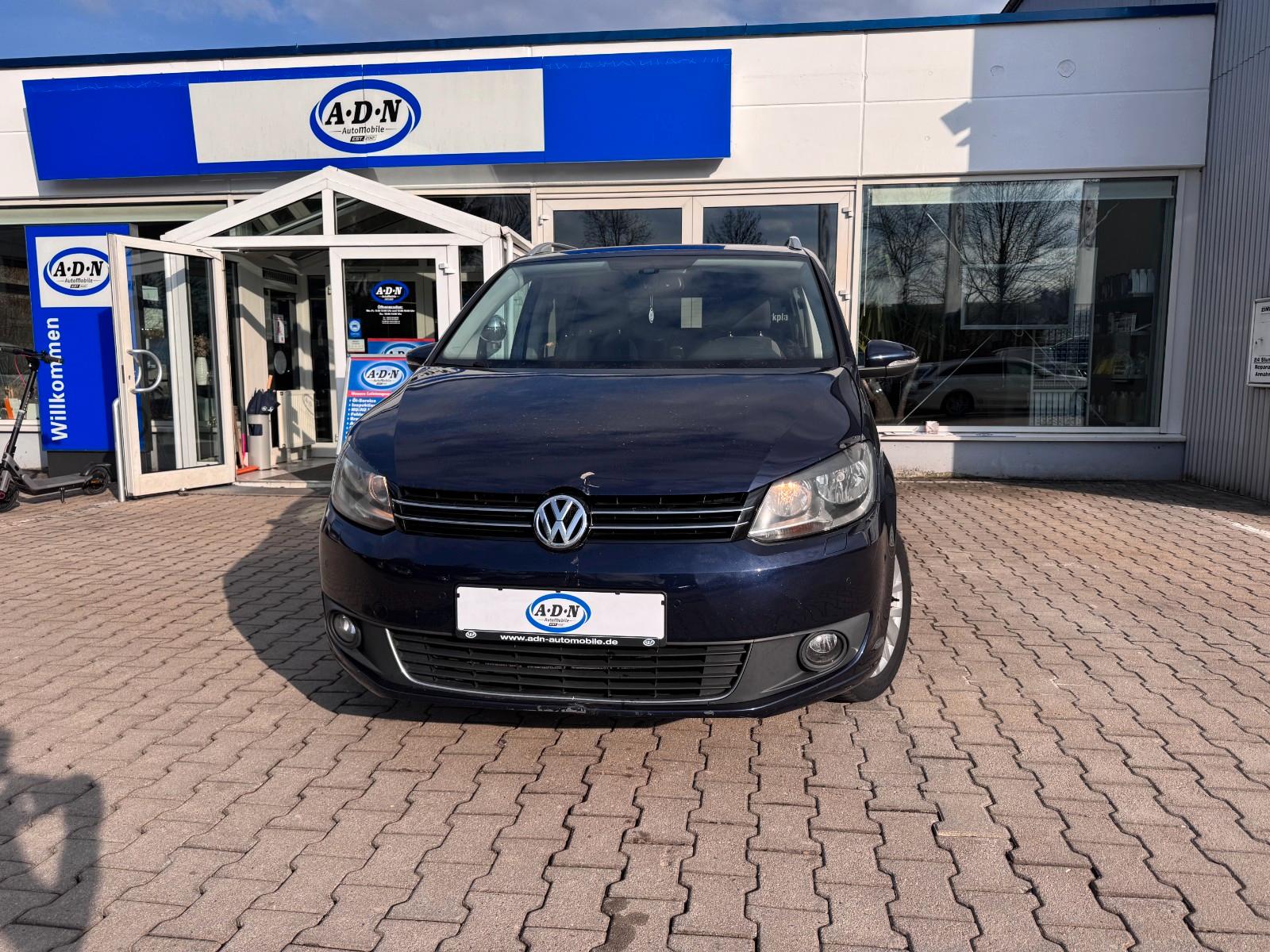 Volkswagen Touran Life 1.4 TSI EcoFuel *7Sitze*Navi*AHK*