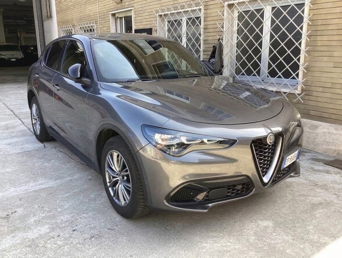 Alfa Romeo Stelvio 2.2 TD 160 CV SUPER AT8 FARI  imagem 2