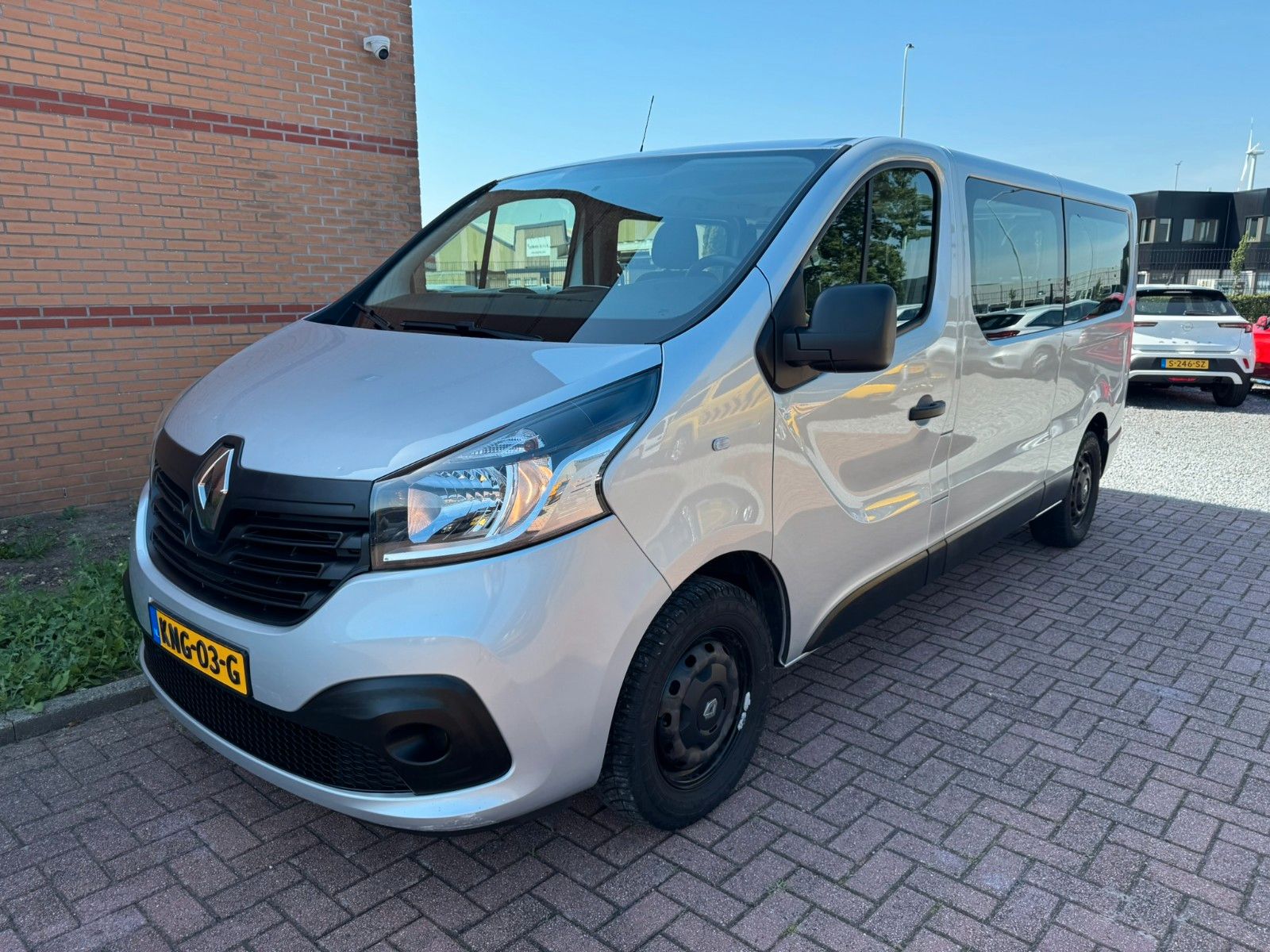 Renault Trafic Kombi 8 sitzer, Euro 6, 1.6DCI L2H1