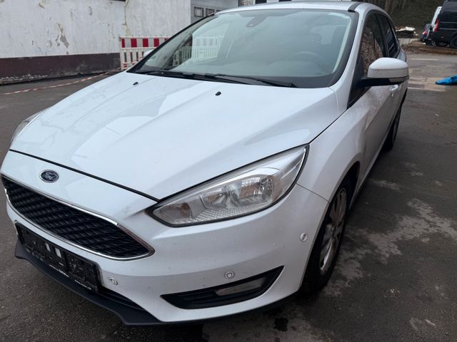 Ford Focus Turnier Business Neuer Motor 48tkm