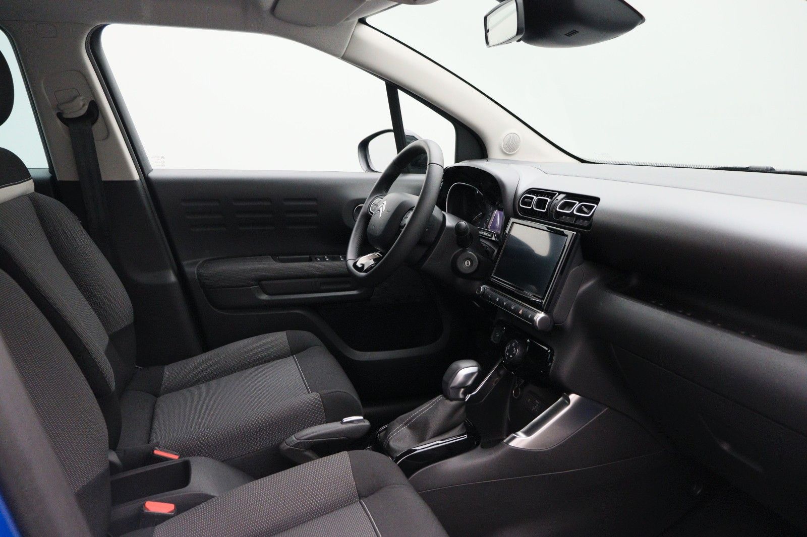 Fahrzeugabbildung Citroën C3 1.2 Aircross Plus NAVI LED DAB