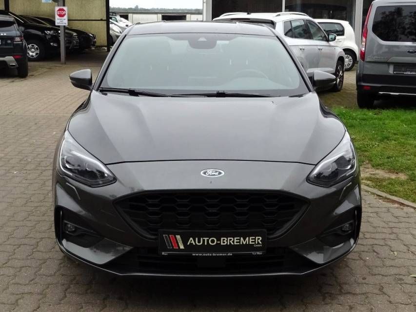 Fahrzeugabbildung Ford Focus 1,5 EcoBoost ST-Line Navi AHK