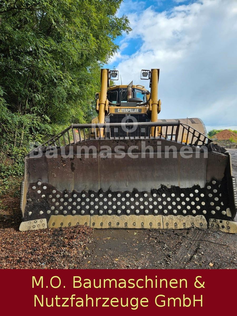 Fahrzeugabbildung CAT D 8 T / Ripper / AC /