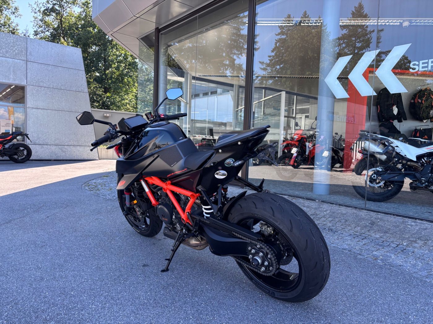 Fahrzeugabbildung KTM 1290 Super Duke R, Remus, Kurzer KZH, TechPack,