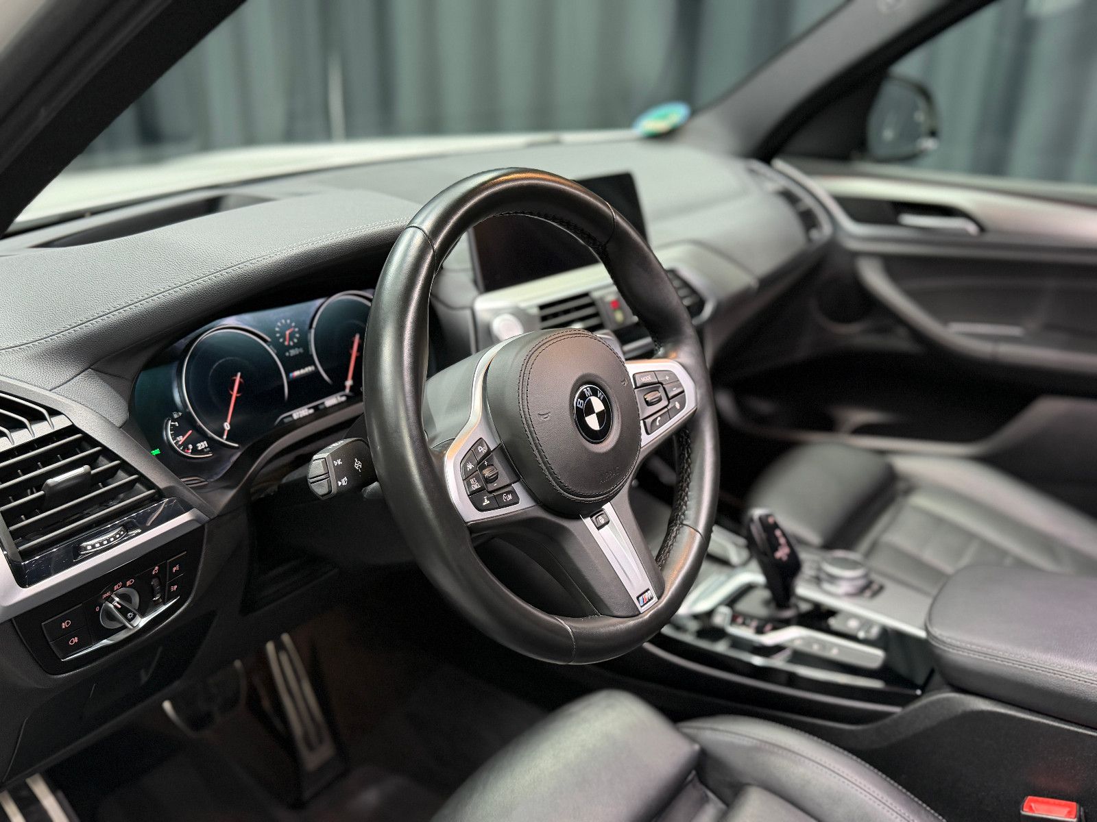 Fahrzeugabbildung BMW X3 M40 i |HuD|360°|LED|SITZBELÜFTUNG