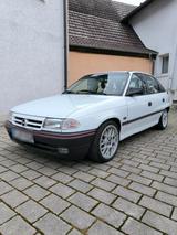 Opel Astra F mit H Zulassung - gebrauchte Opel Astra aus dem Jahr 1992