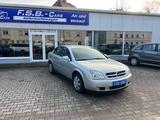 Opel Vectra 2.2 16V Elegance - Opel Vectra mit Benzin-Antrieb: Limousine, 2.2