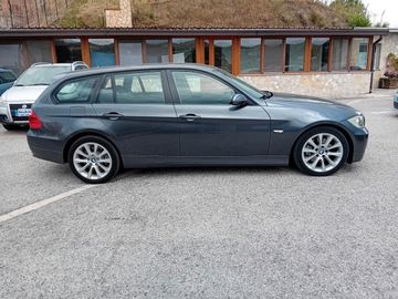 BMW 320 - 2