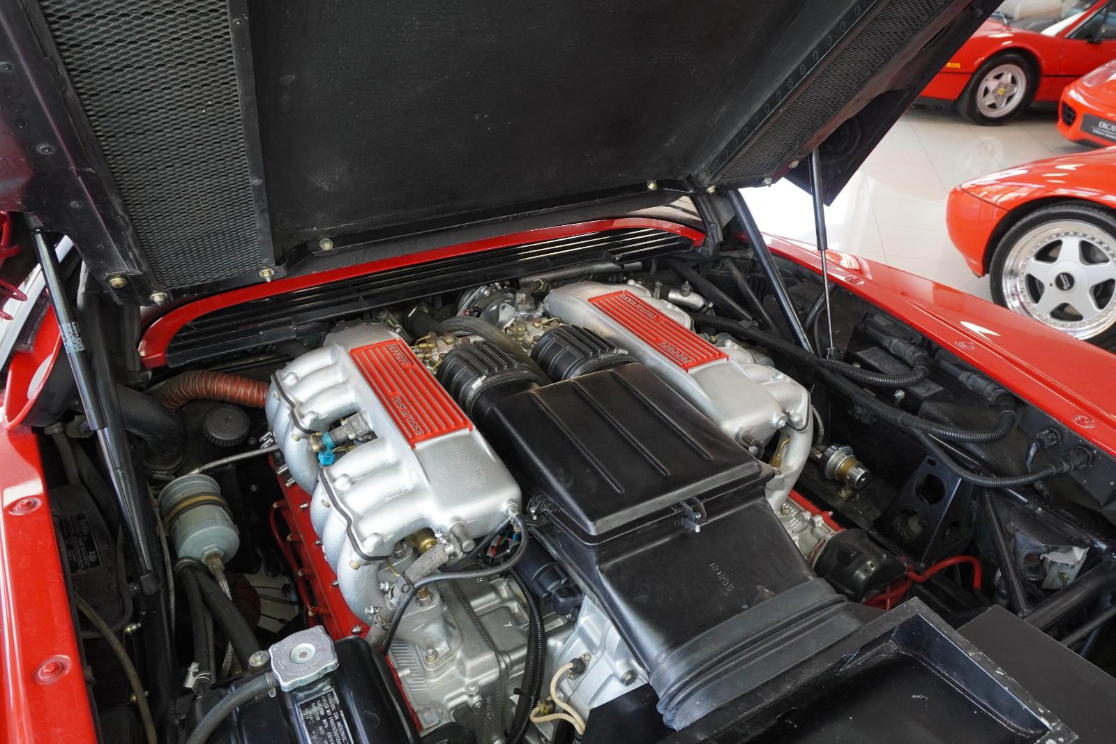 FERRARI TESTAROSSA