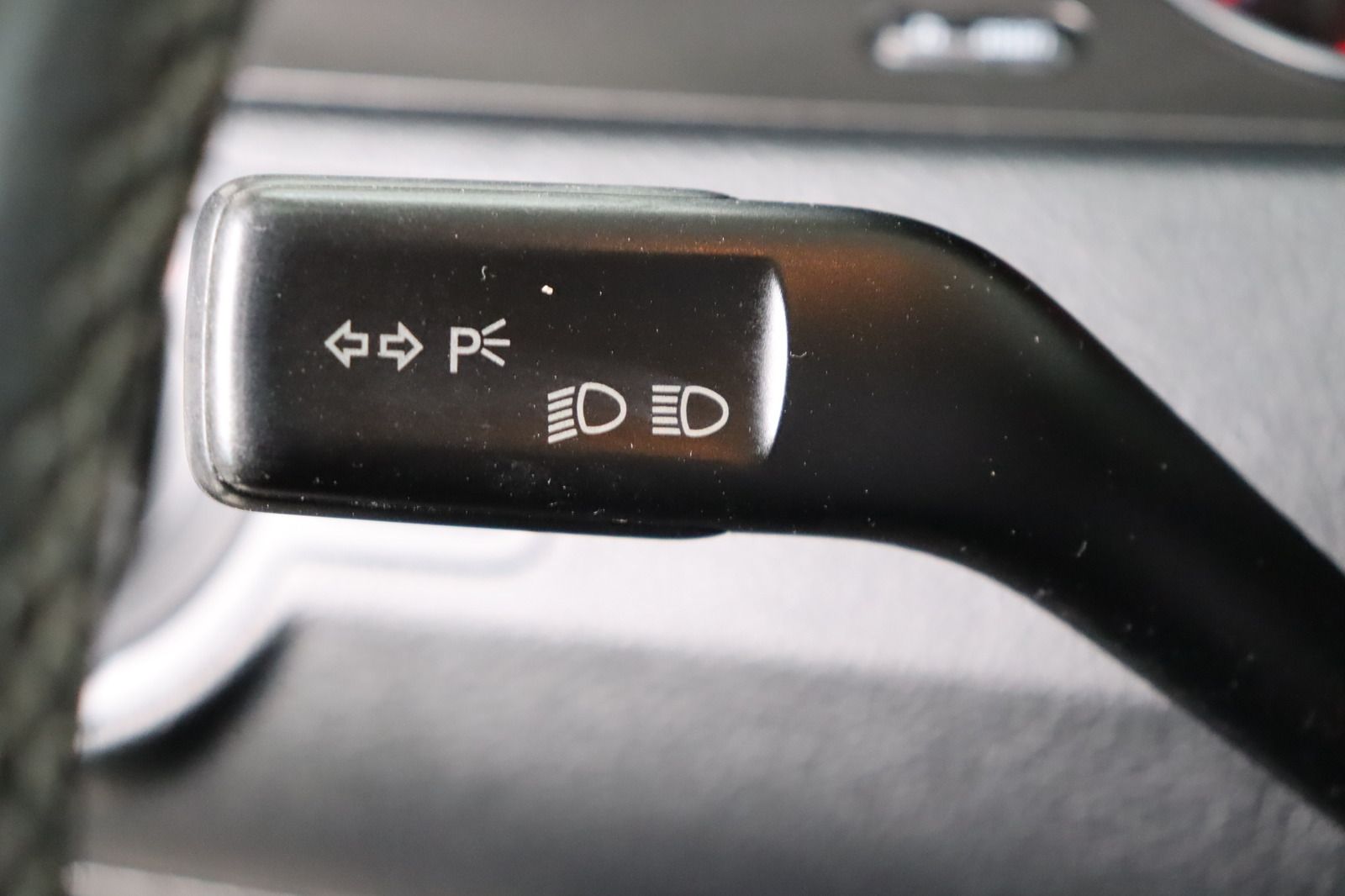 Fahrzeugabbildung Volkswagen Passat Variant 2.0 TDI DPF Trendline