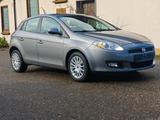 Fiat FIAT BRAVO 1.4 16V 90PS 2. HAND SCHECKHEFT... - gebrauchte Fiat Bravo aus dem Jahr 2010